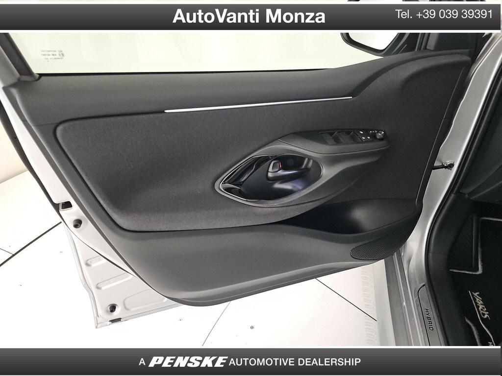 Toyota Yaris 1.5h 130 Lounge