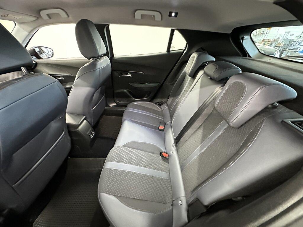 Peugeot 2008 1.5 bluehdi Allure Navi Pack s&s 100cv
