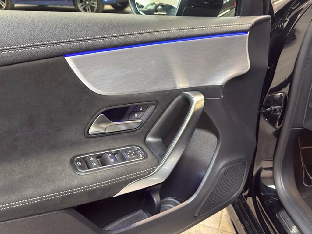 Mercedes Classe A 180 d Premium Night edition auto