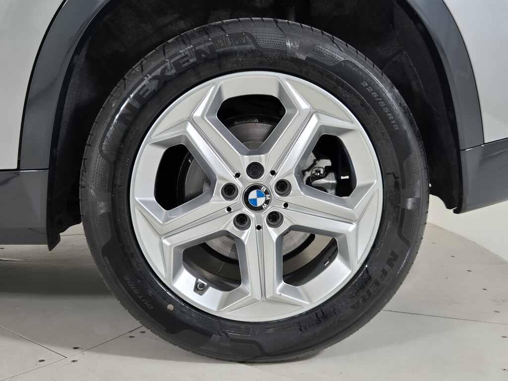 BMW X1 xdrive23i mhev 48V X-Line auto