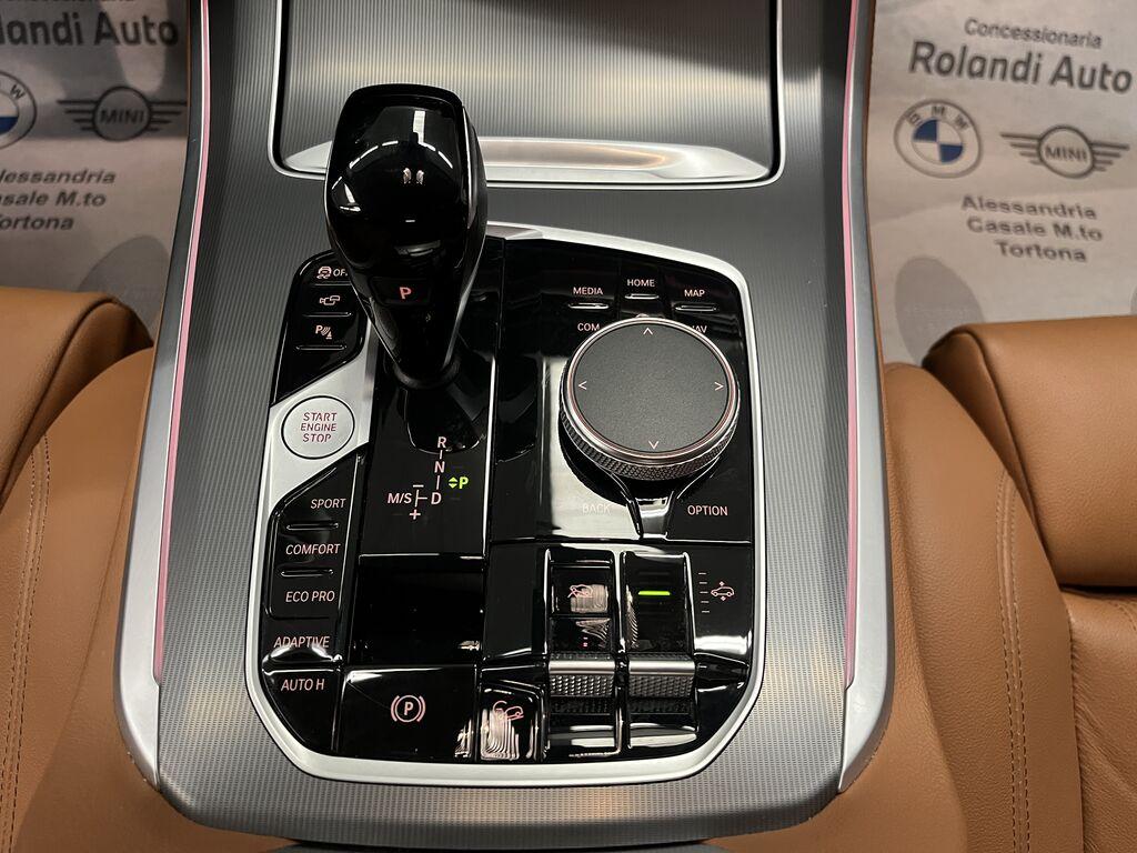 BMW X5 xdrive40d mhev 48V xLine auto