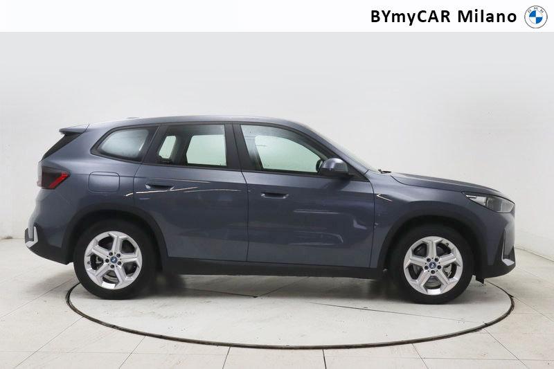 BMW iX1 edrive 20 X-Line