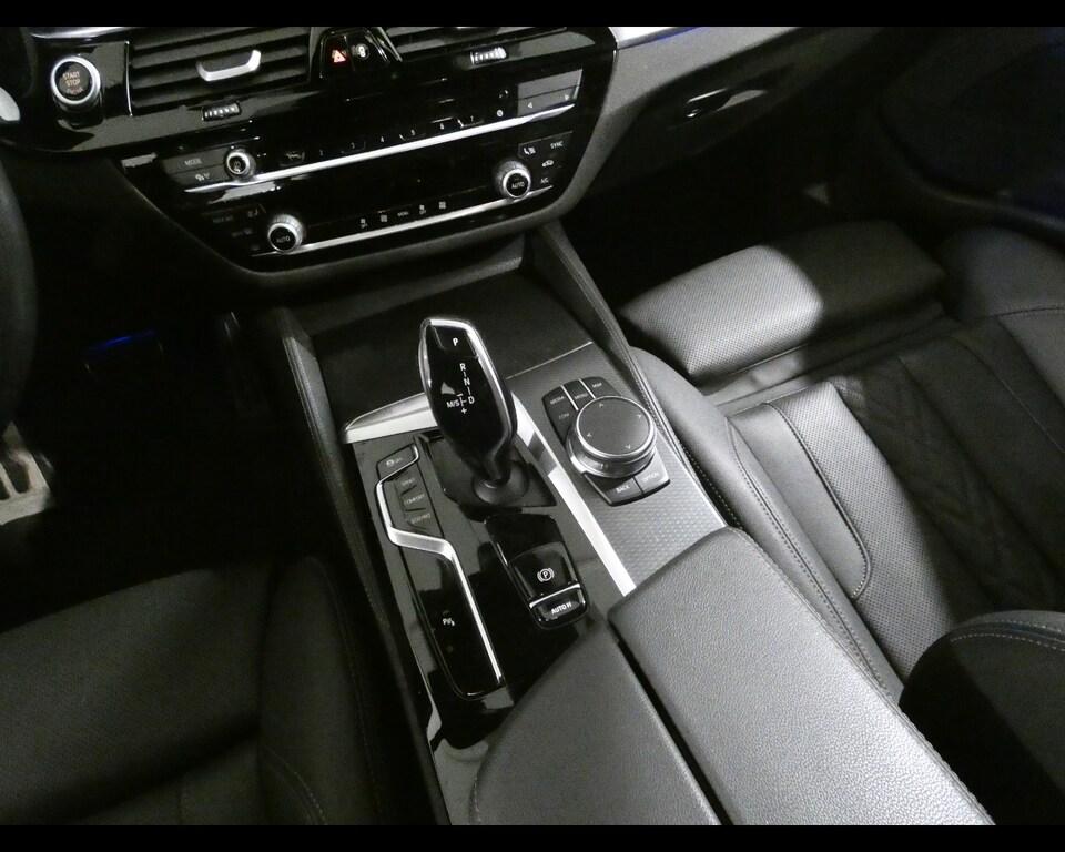 BMW Serie 5 520d Touring mhev 48V xdrive Msport auto