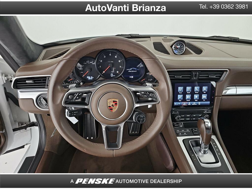 Porsche 911 Coupe 3.0 Carrera 4 auto