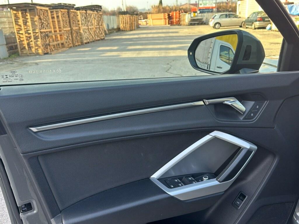 Audi Q3 35 1.5 tfsi Business Advanced s-tronic