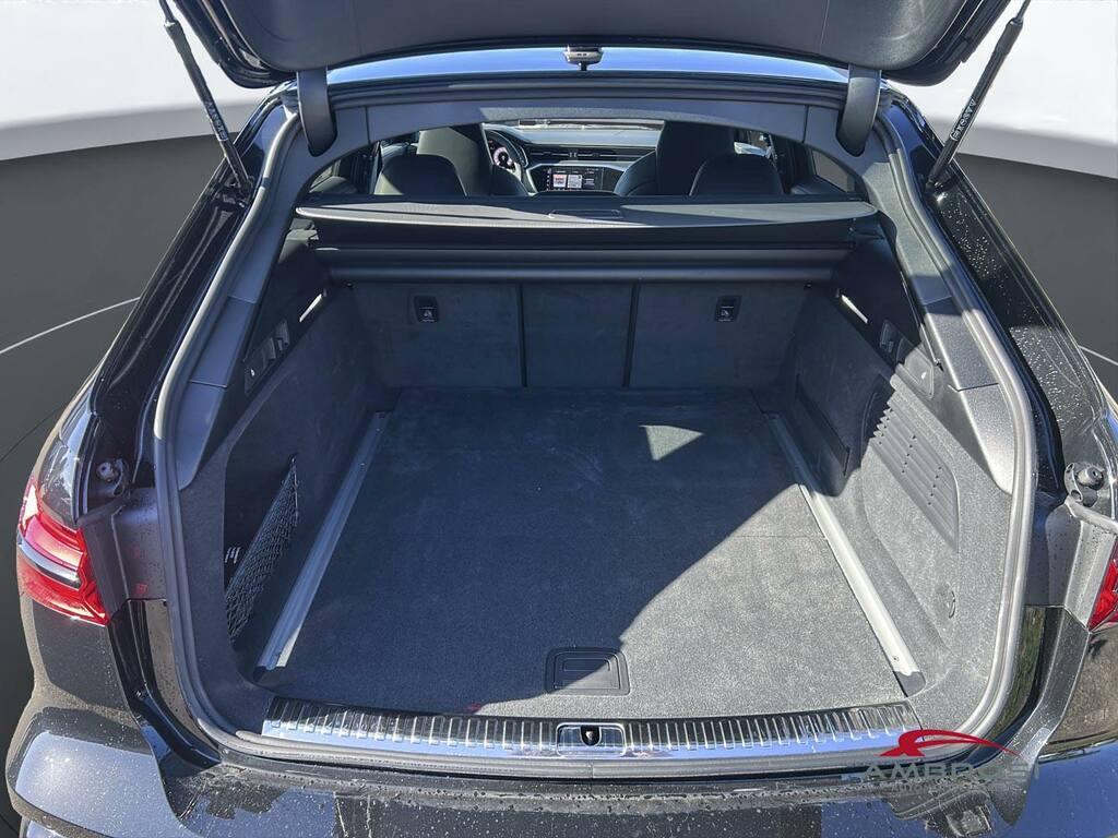 Audi RS6 Avant 4.0 mhev performance quattro tiptronic