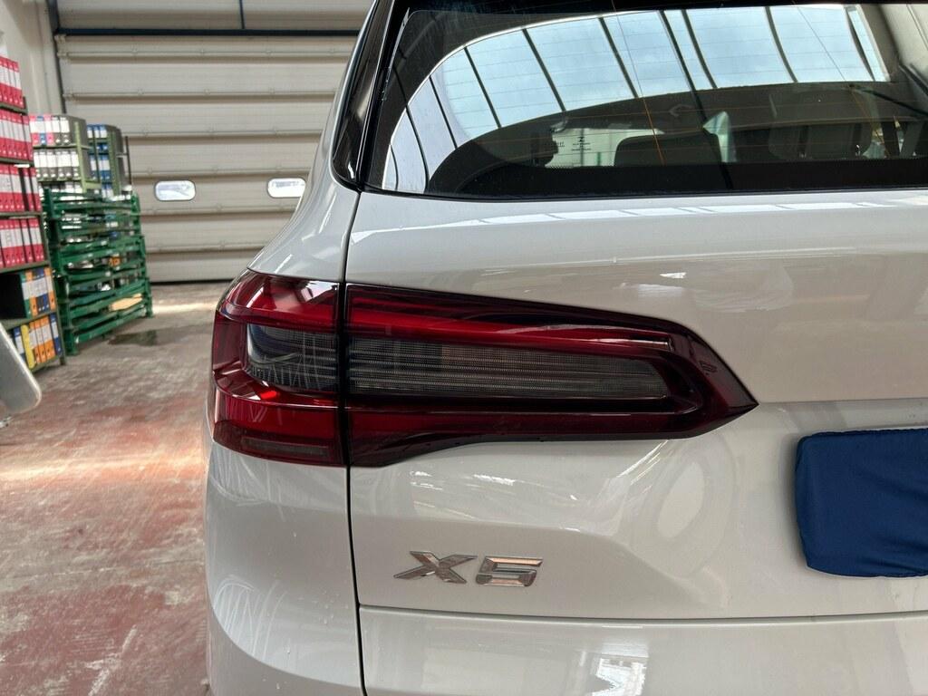 BMW X5 xdrive40d mhev 48V xLine auto