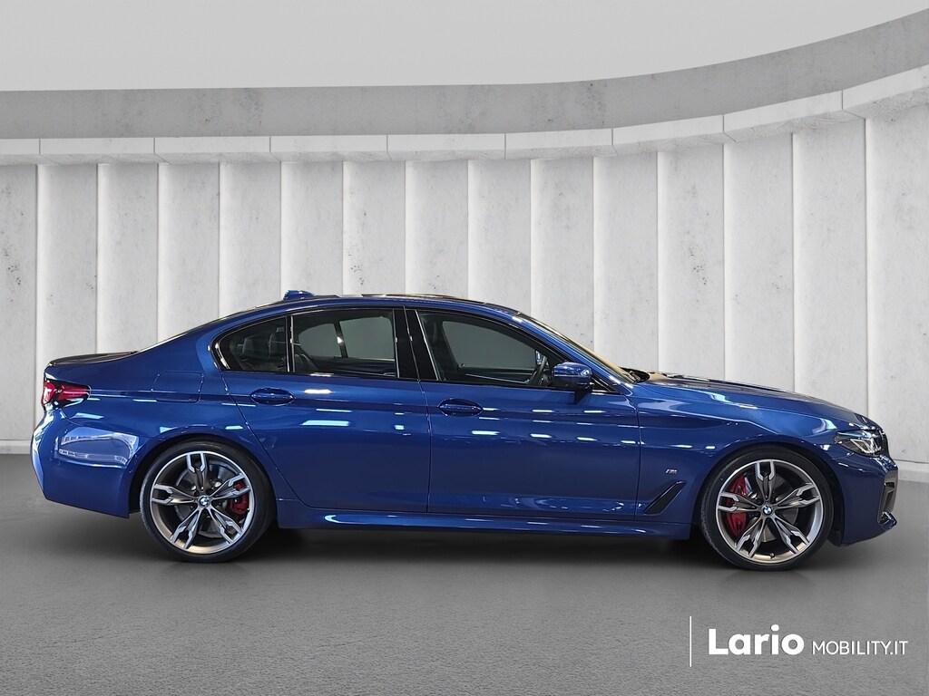 BMW Serie 5 M M550i mhev 48V xdrive