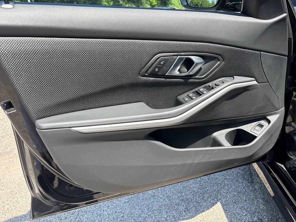 BMW Serie 3 318d Touring mhev 48V auto