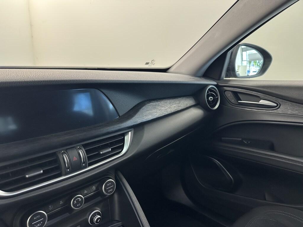 Alfa Romeo Stelvio 2.2 t Business Q4 190cv auto