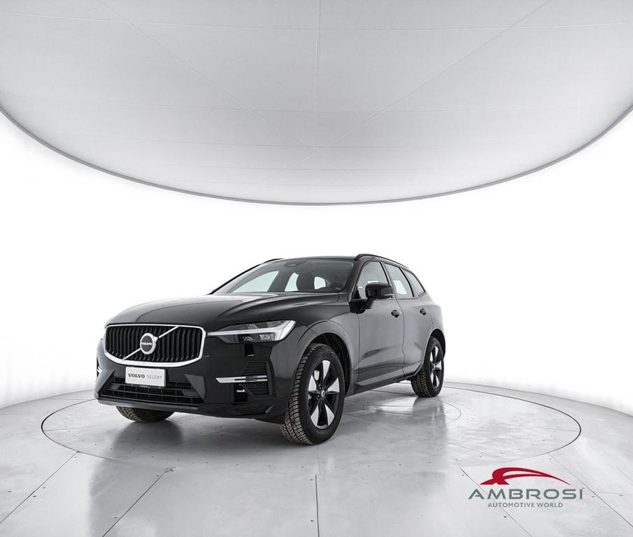 Volvo XC60 2.0 B4 Momentum auto