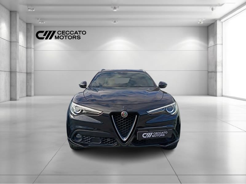 Alfa Romeo Stelvio 2.2 t Business Q4 210cv auto