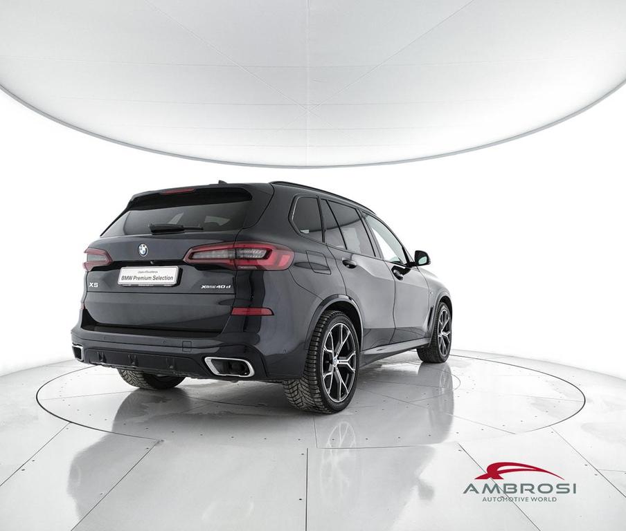 BMW X5 xdrive40d mhev 48V Msport auto