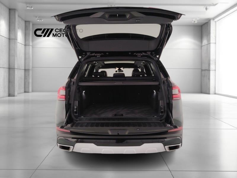 BMW X5 xdrive30d mhev 48V xLine auto