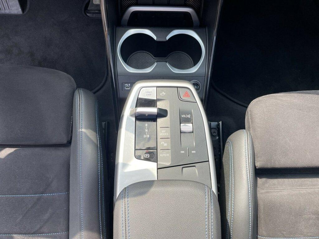 BMW iX1 30 xdrive Msport