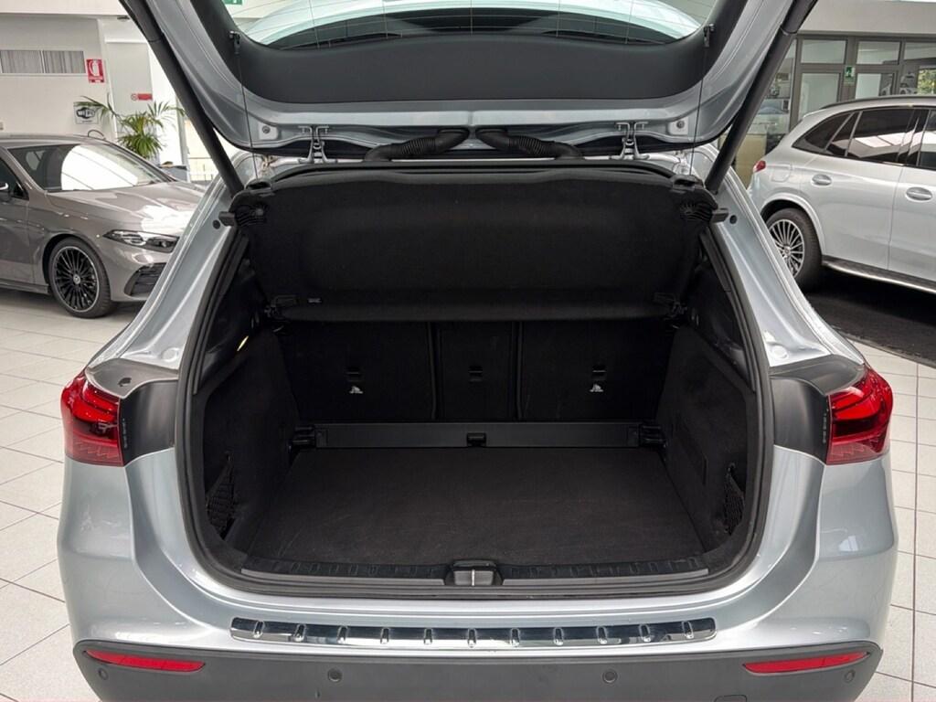 Mercedes GLA 180 d Progressive Advanced auto
