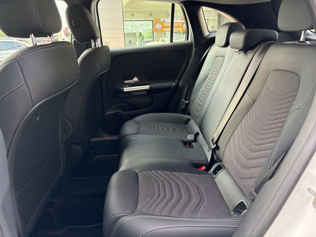 Mercedes GLA 180 d Progressive Advanced auto