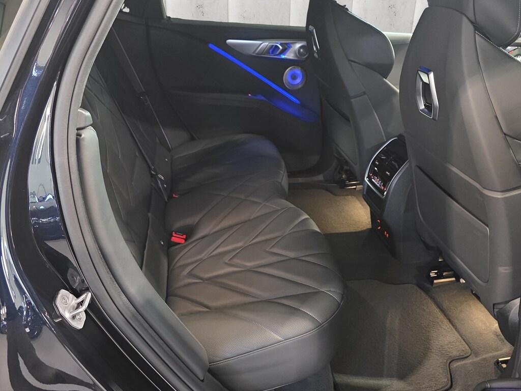 BMW XM 4.4 steptronic