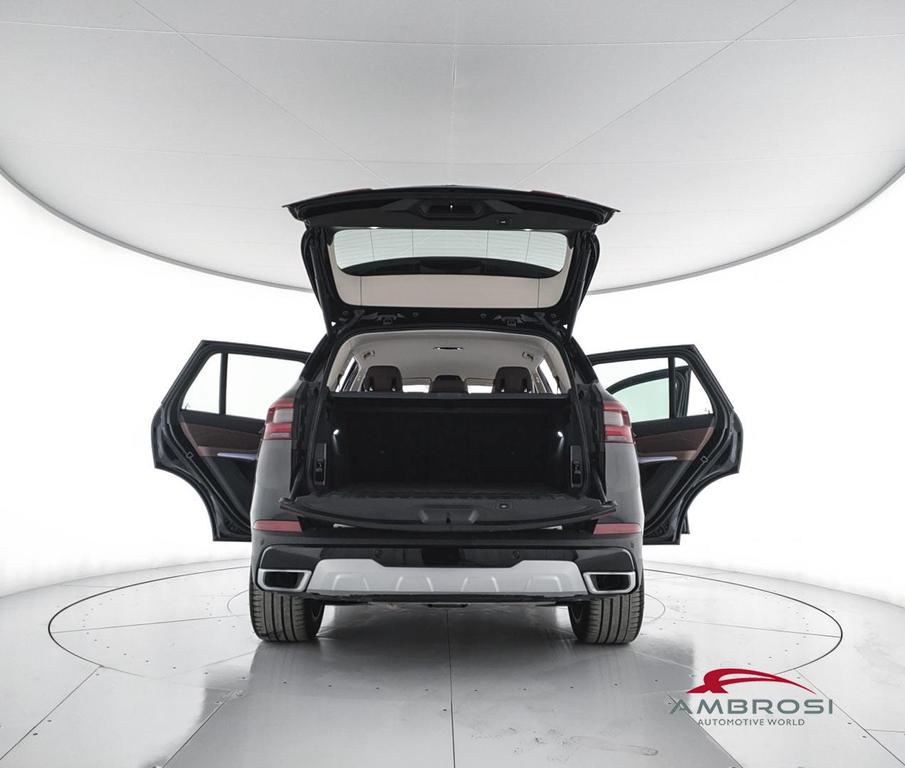 BMW X5 xdrive40d mhev 48V Msport auto