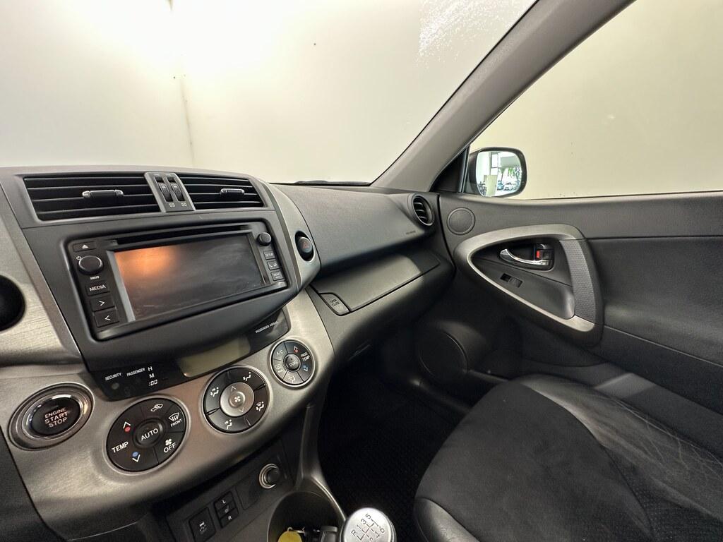 Toyota RAV4 2.2 d-4d Lounge 150cv mt