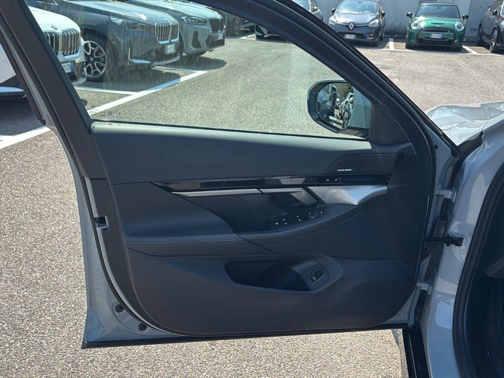 BMW Serie 5 520d Touring 48V xdrive M Sport Pro auto