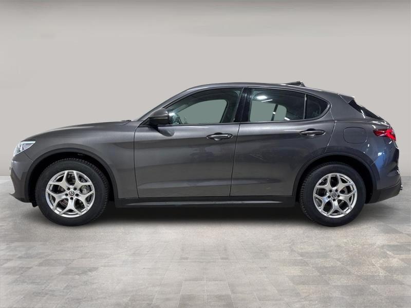 Alfa Romeo Stelvio 2.2 t Business Q4 190cv auto