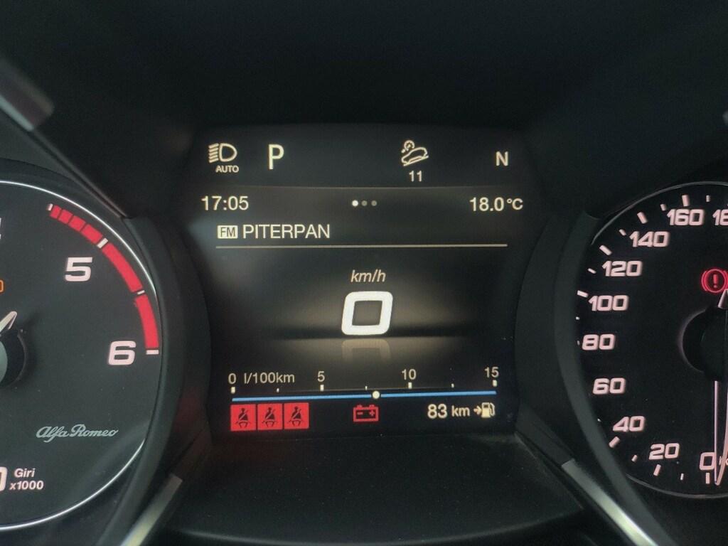 Alfa Romeo Stelvio 2.2 t Executive Q4 210cv auto my19