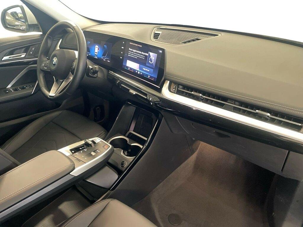 BMW iX1 edrive 20 X-Line