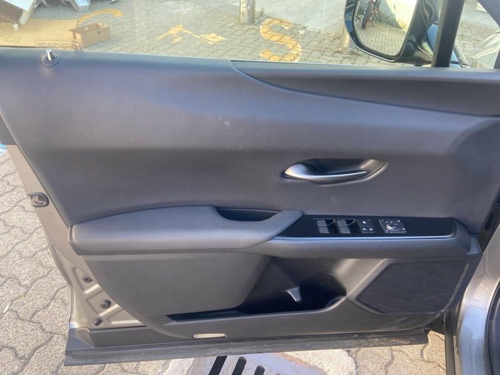 Lexus UX 250h Executive 2wd cvt my20
