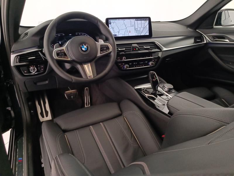 BMW Serie 5 530d Touring mhev 48V xdrive Msport auto