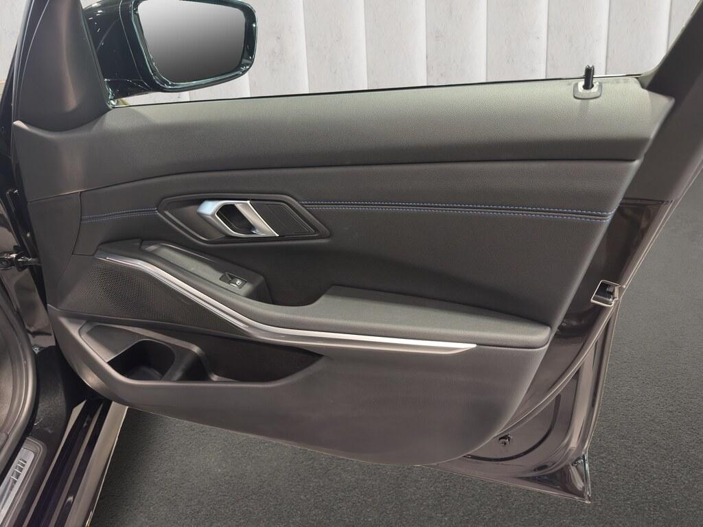 BMW Serie 3 320d mhev 48V xdrive M Sport Pro auto