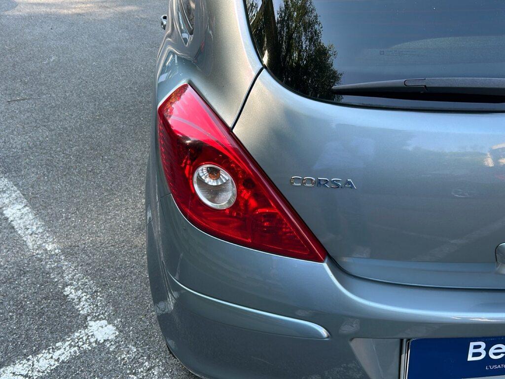 Opel Corsa 1.2 Club 85cv 3p