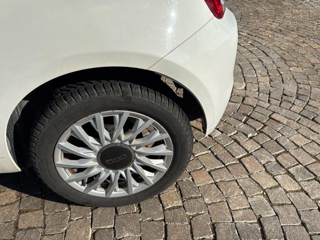 Fiat 500 1.0 hybrid Lounge 70cv