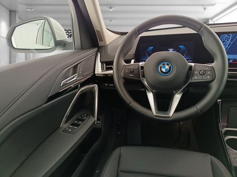BMW iX1 edrive 20 X-Line