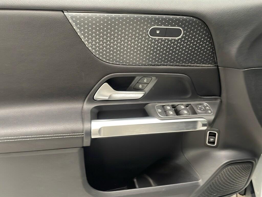Mercedes GLB 180 d Progressive Advanced auto