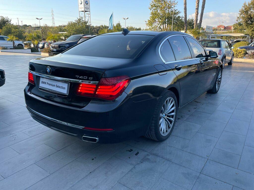 BMW Serie 7 740d xdrive Eletta 313cv auto