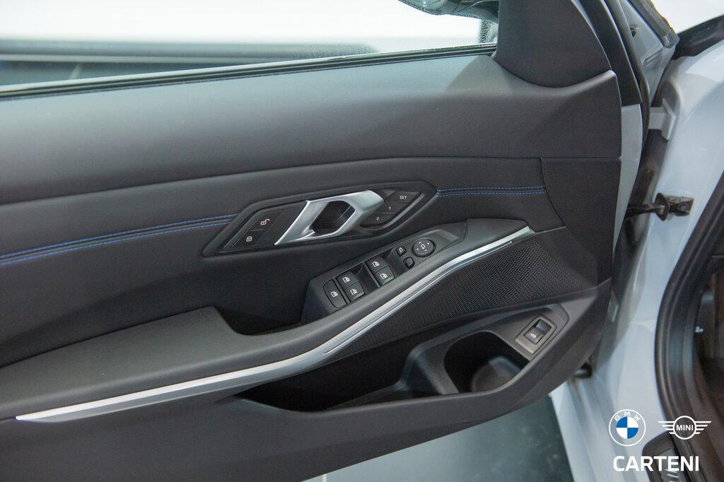 BMW Serie 3 320d mhev 48V xdrive M Sport Pro auto