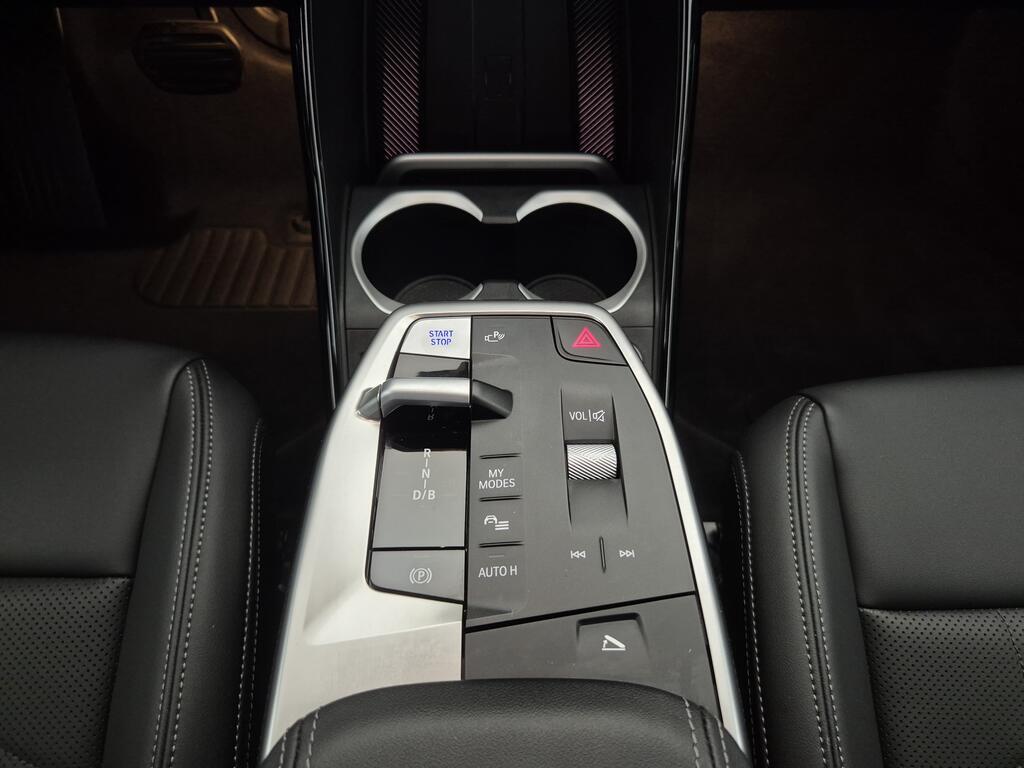 BMW iX1 edrive 20 X-Line