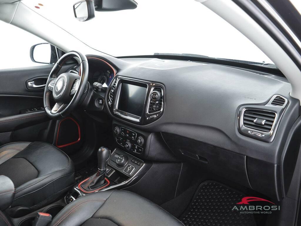 Jeep Compass 1.3 turbo t4 phev Trailhawk 4xe at6