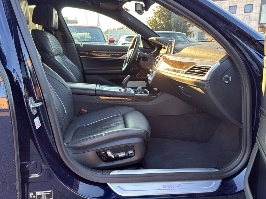 BMW Serie 7 740d mhev 48V xdrive auto