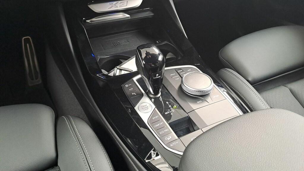 BMW X3 xdrive20d mhev 48V auto