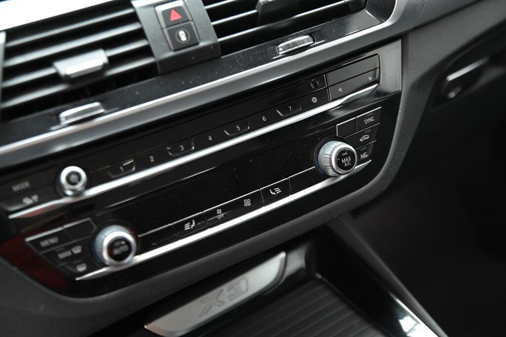 BMW X3 xdrive20d mhev 48V Business Advantage auto