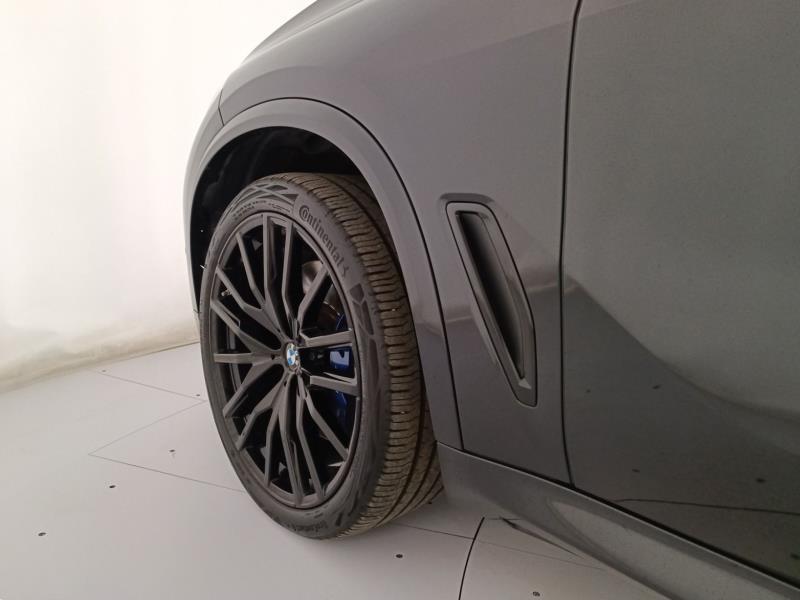 BMW X5 xdrive40d mhev 48V Msport auto