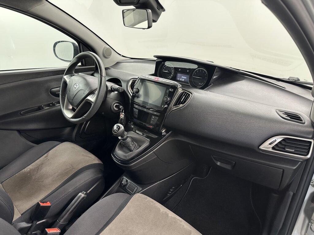 Lancia Ypsilon 1.0 hybrid Gold s&s 70cv