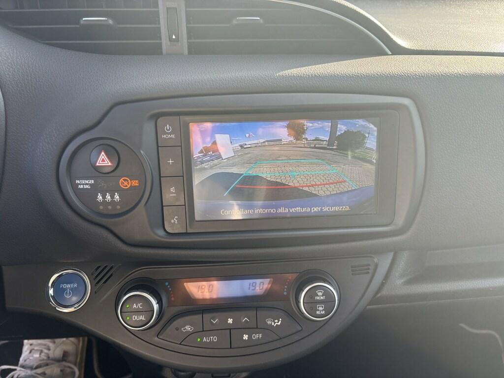 Toyota Yaris 5p 1.5 hybrid Lounge Blue