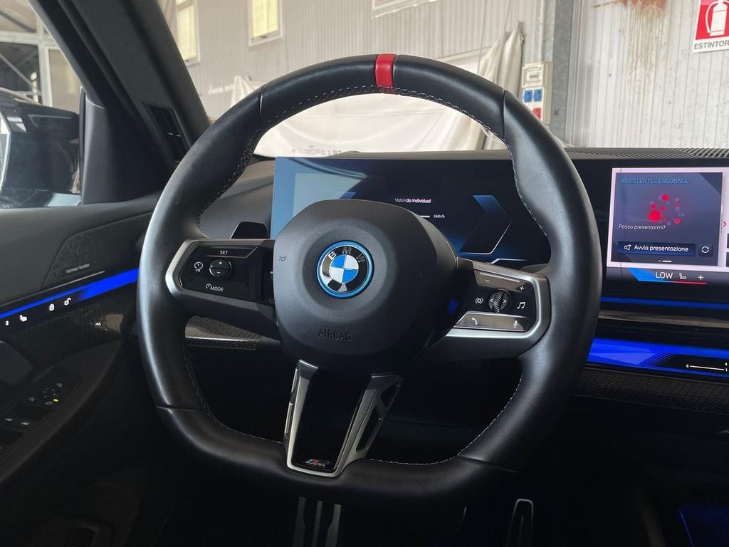BMW i5 M60 auto