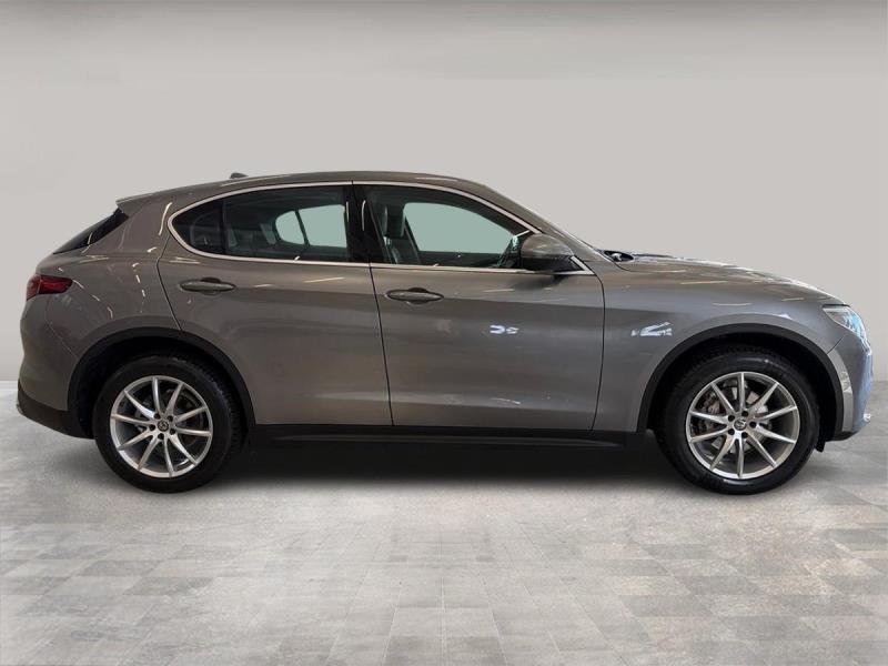 Alfa Romeo Stelvio 2.2 t Executive Q4 210cv auto my19