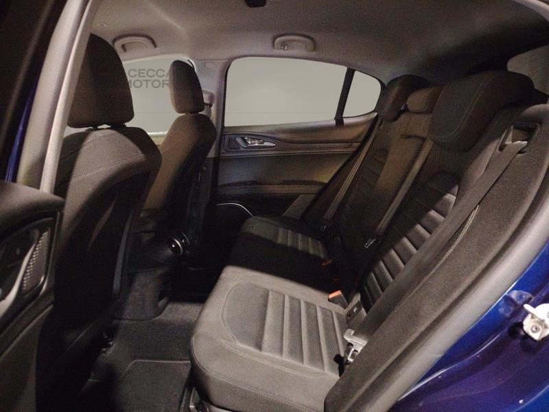 Alfa Romeo Stelvio 2.2 t Business rwd 160cv auto