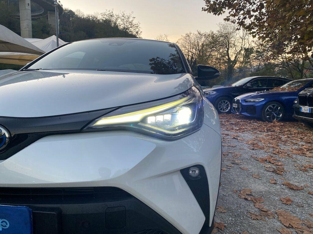 Toyota C-HR 2.0h Lounge e-cvt