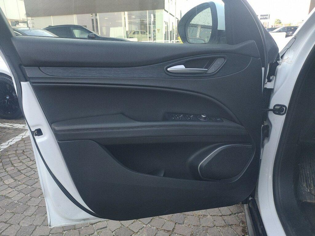 Alfa Romeo Stelvio 2.2 t Executive Q4 210cv auto my19